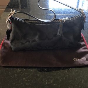 Very pretty coach pocket book